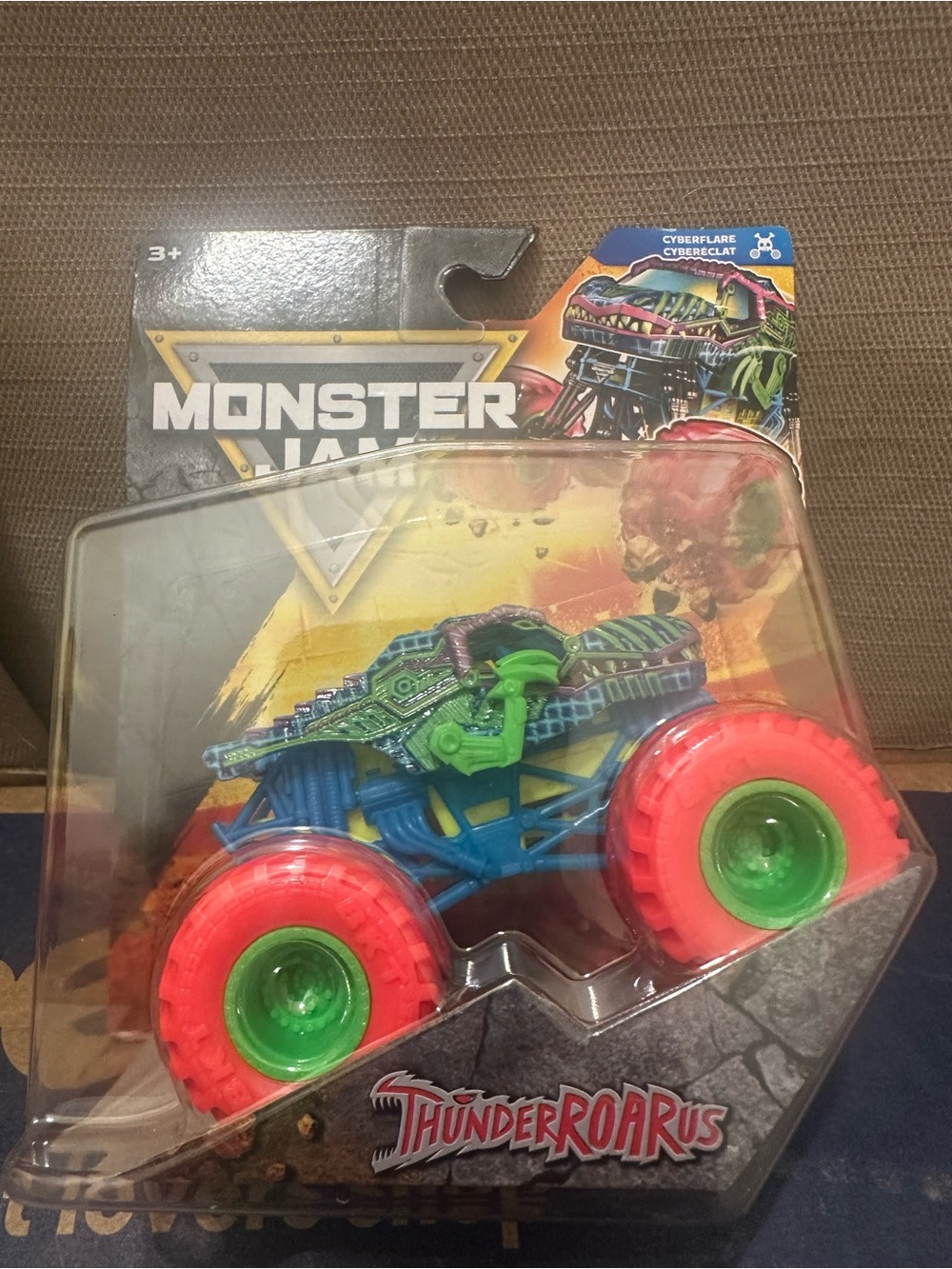ThunderRoarus Green & Pink Monster Truck Toy